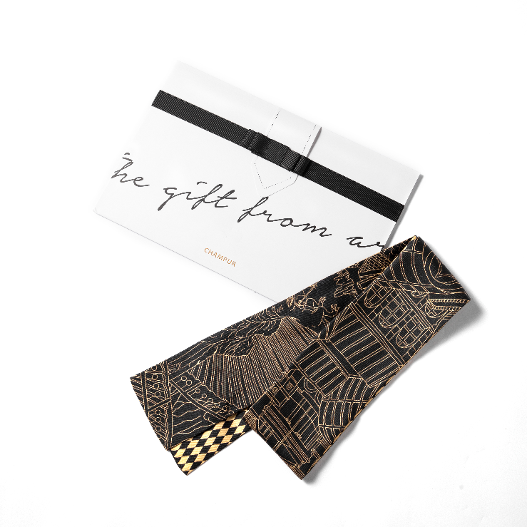 Elegant and luxury silk scarf for women, perfect gift idea – 100% pure silk.