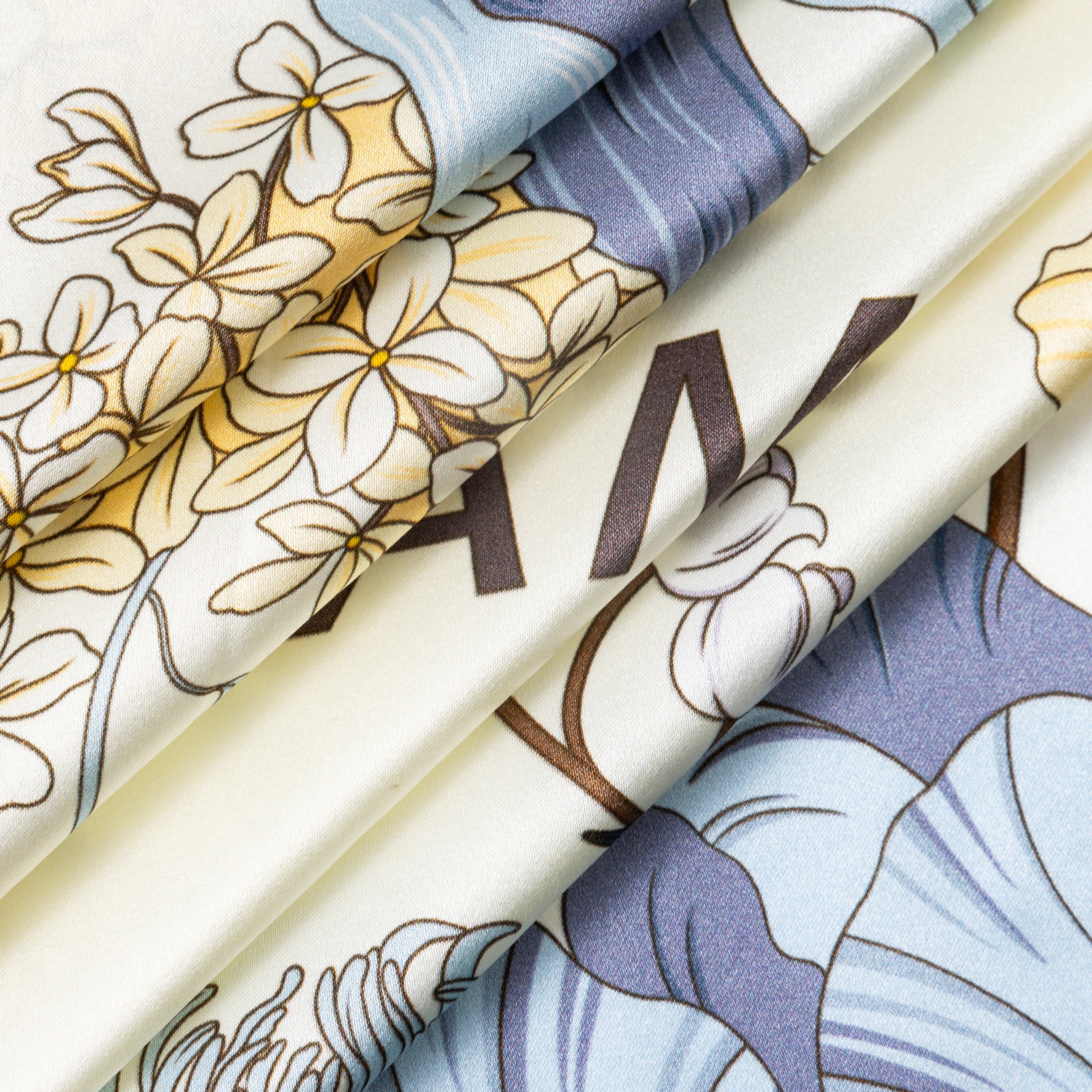 Elegant and luxury silk scarf for women, perfect gift idea – 100% pure silk. Premium fashion.