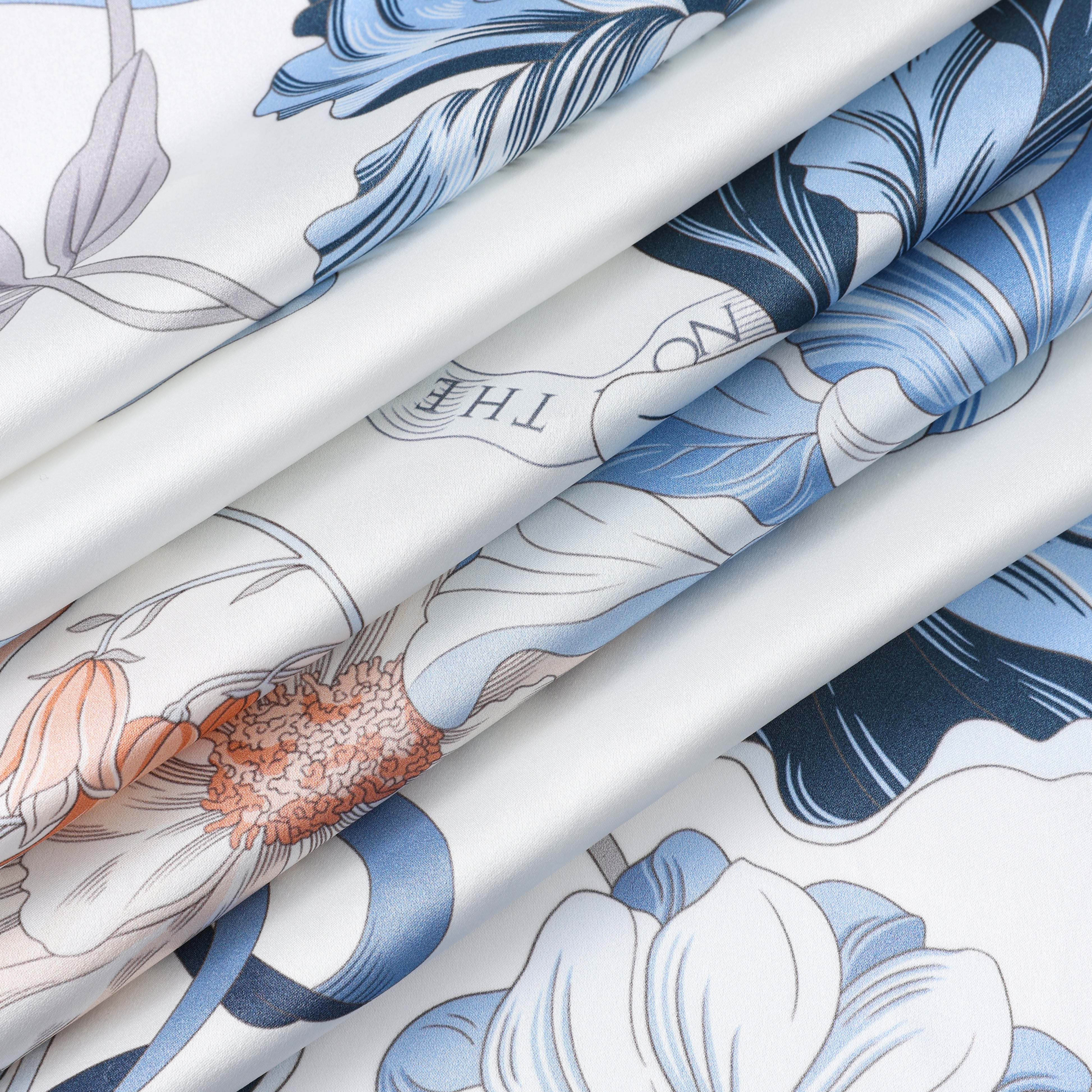 Elegant and luxury silk scarf for women, perfect gift idea – 100% pure silk. Premium fashion.