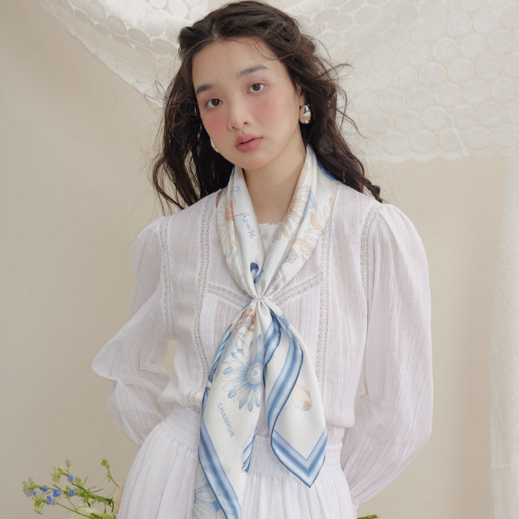 Elegant and luxury silk scarf for women, perfect gift idea – 100% pure silk. Premium fashion.