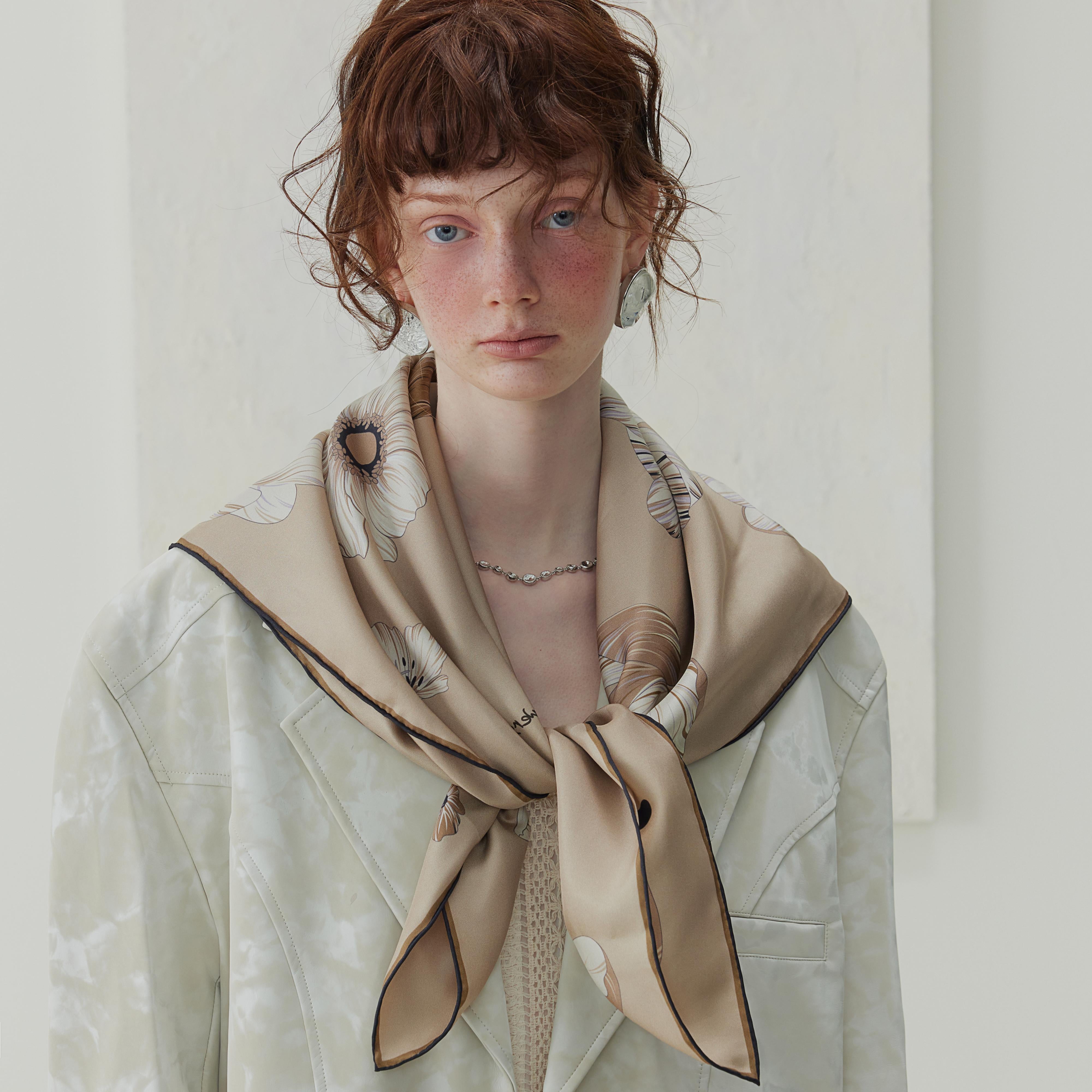 Elegant and luxury silk scarf for women, perfect gift idea – 100% pure silk. Premium fashion.